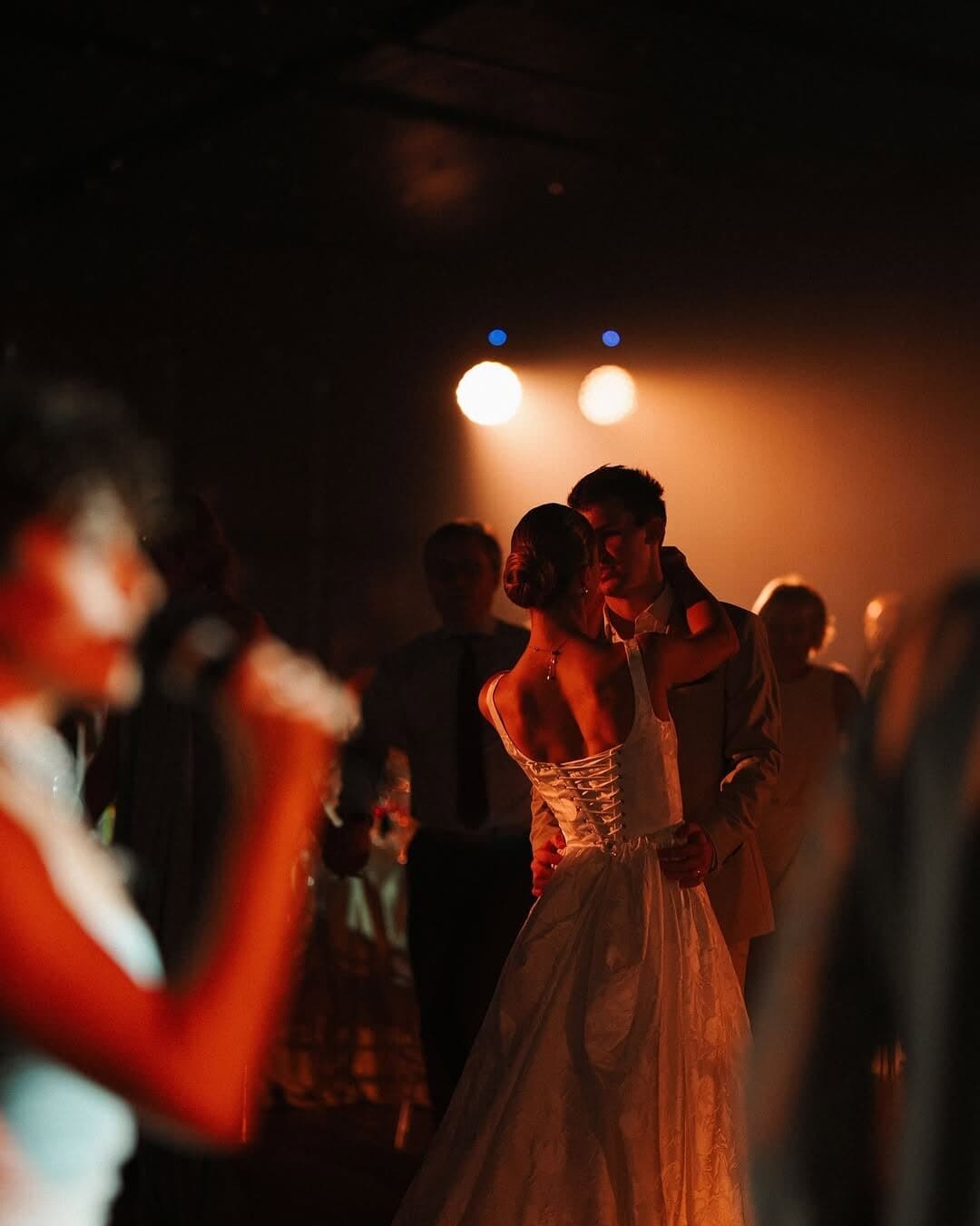 Light over the banquet